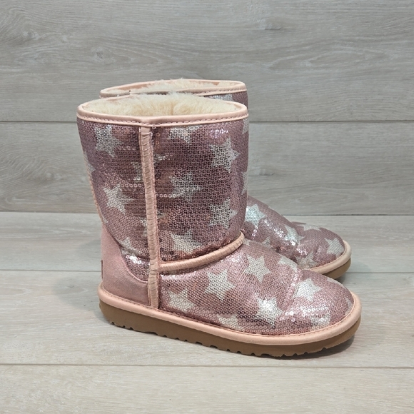 Ugg Australia big girl Pink Star Sequin Boots Sheepskin Shoes Sz 4 - Picture 1 of 14